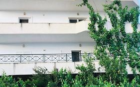 White Panorama Apartment