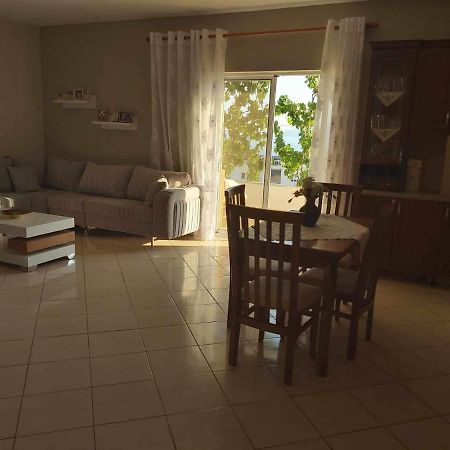 White Panorama Apartment Sarandë Esterno foto