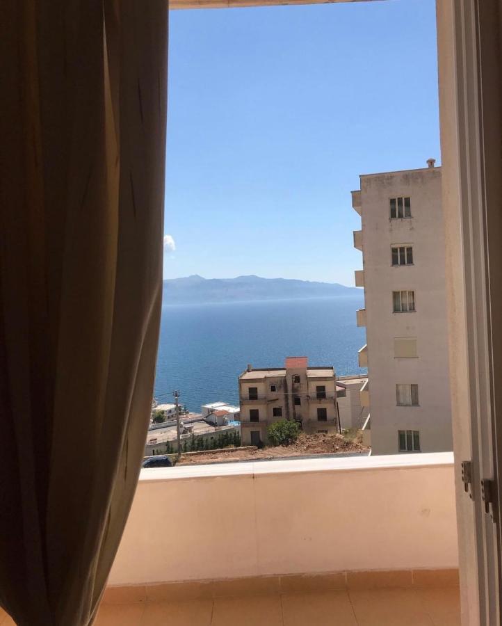 White Panorama Apartment Sarandë Esterno foto